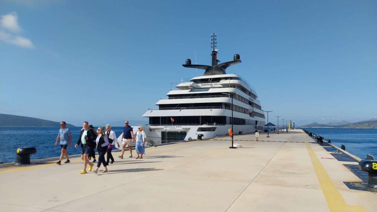Bodrum’da Kruvaziyer Hareketliliği Zirvede: İlk Seferde İngiliz Yolcular, Amerikalılar Lüks Gemiyle Geldi 6